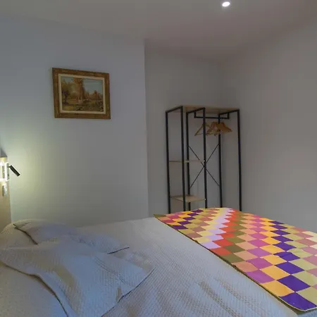 Calet Turistics Apartament Els Hostalets d'en Bas