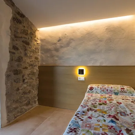 Calet Turistics * Els Hostalets d'en Bas